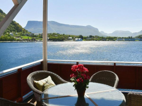 Holiday home MIDSUND VI